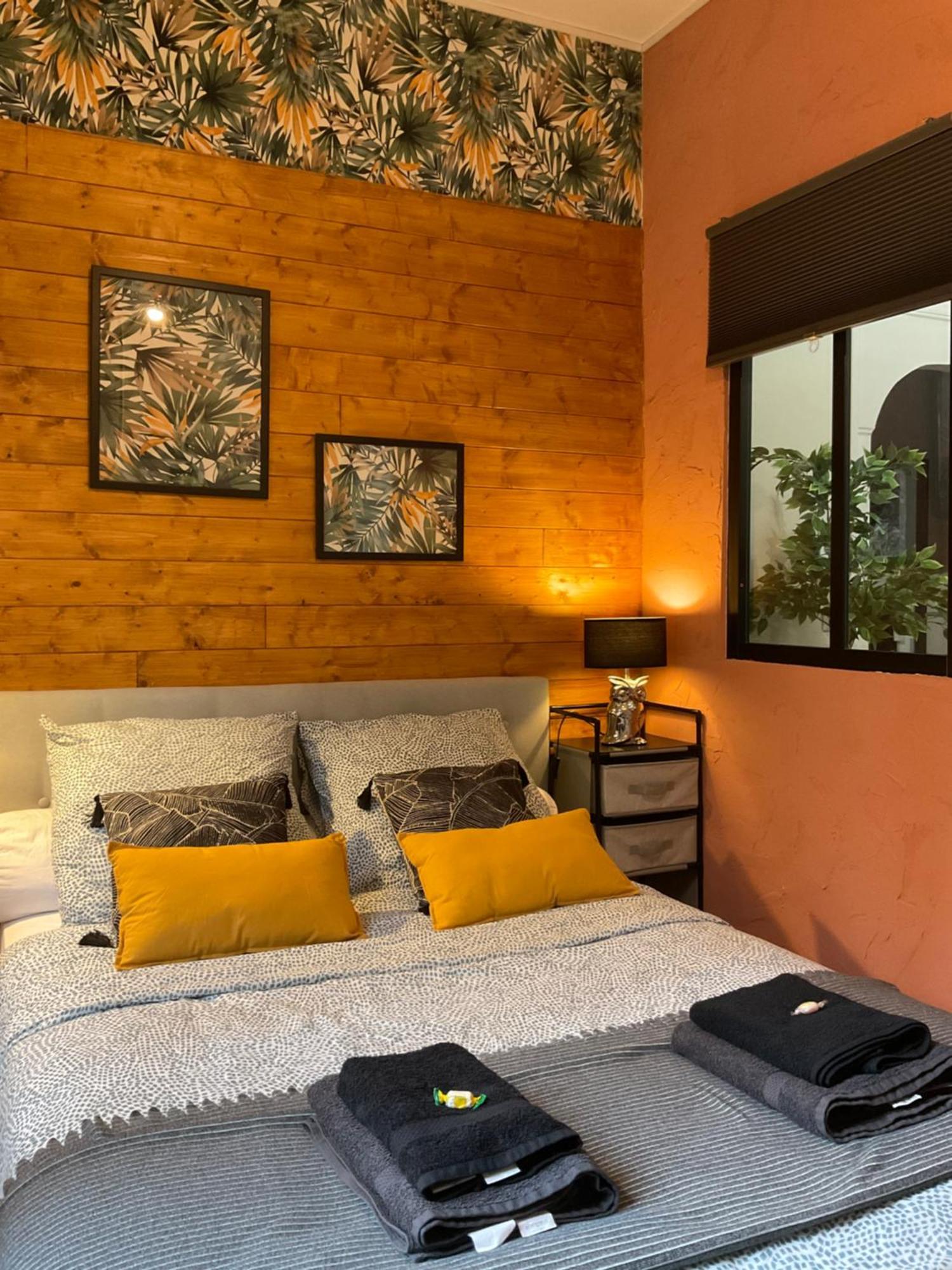 Les Loges Du Theatre Degustation Champagne Offerte Jacuzzi Sauna Jeux Velos Maison Prive 150M2 Historique 14Pers Max Emplacement Exceptionnel Et Chic, 200M De L'Avenue De Champagne, Gare, Musee, Jardins, Restaurations, Toutes Commodites Épernay Exteriör bild