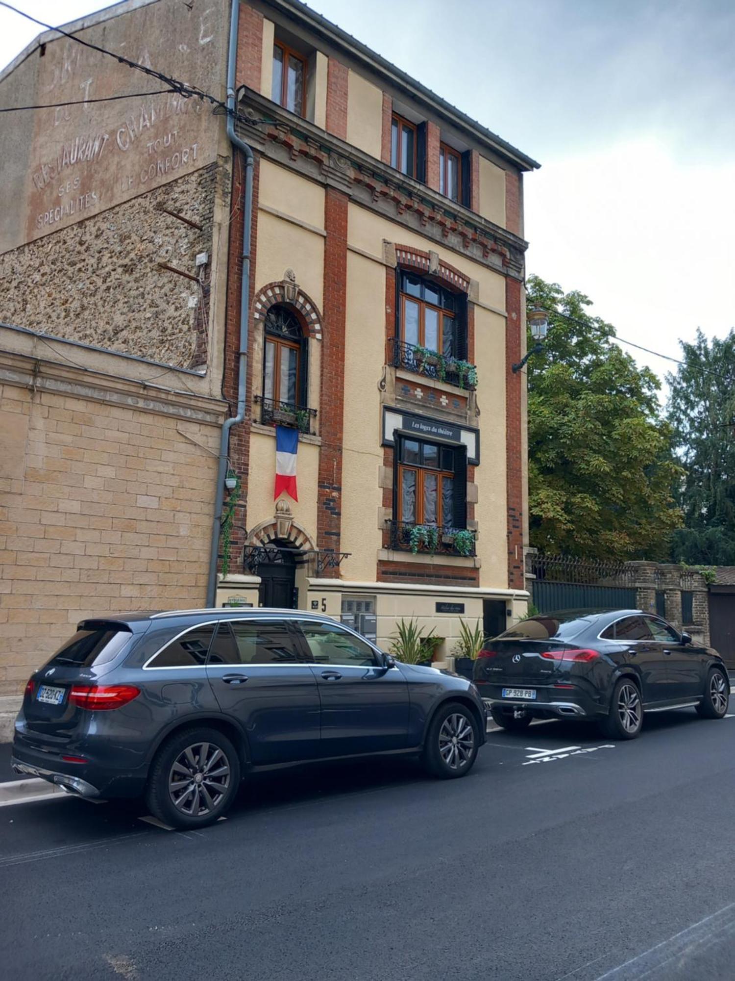 Les Loges Du Theatre Degustation Champagne Offerte Jacuzzi Sauna Jeux Velos Maison Prive 150M2 Historique 14Pers Max Emplacement Exceptionnel Et Chic, 200M De L'Avenue De Champagne, Gare, Musee, Jardins, Restaurations, Toutes Commodites Épernay Exteriör bild
