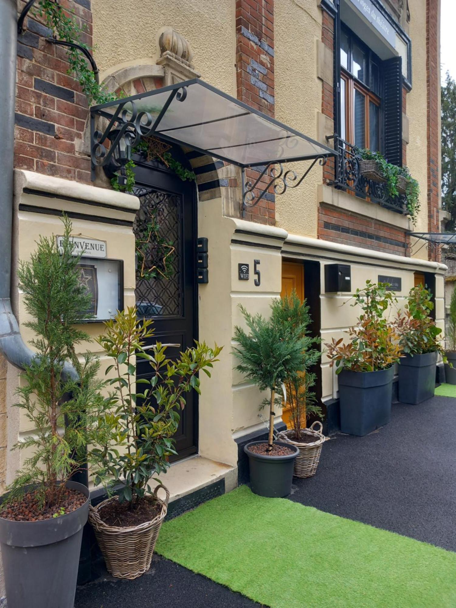 Les Loges Du Theatre Degustation Champagne Offerte Jacuzzi Sauna Jeux Velos Maison Prive 150M2 Historique 14Pers Max Emplacement Exceptionnel Et Chic, 200M De L'Avenue De Champagne, Gare, Musee, Jardins, Restaurations, Toutes Commodites Épernay Exteriör bild